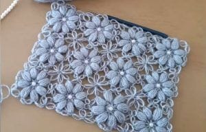 Punto Flor con perlas de ganchillo