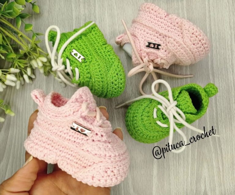 Zapatitos de bebe a ganchillo